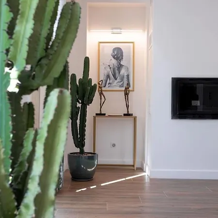 Apartment Luxury With Balcony On Famous Rue D'antibes! - Kiss By Halldis *