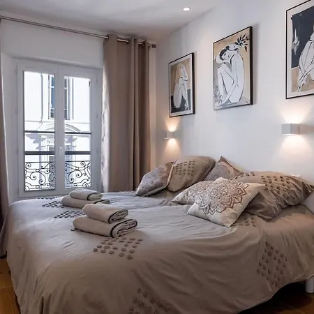 Luxury With Balcony On Famous Rue D'antibes! - Kiss By Halldis * Cannes
